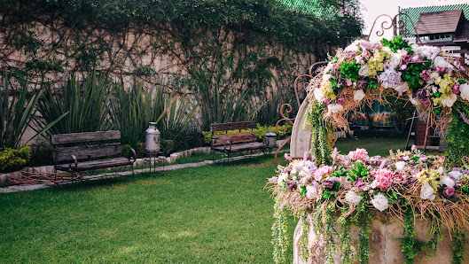 Salón Y Jardín De Eventos La Jacaranda